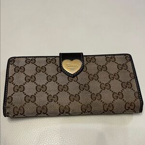 Gucci Vintage GG Canvas Wallet with Gold Heart Snap
